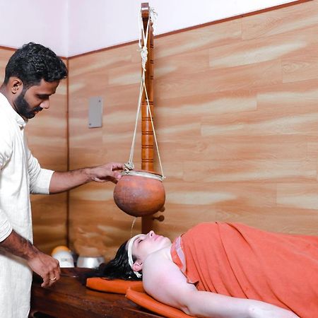 Ganesh Ayurveda Holiday Home Apartment Kovalam Exteriör bild